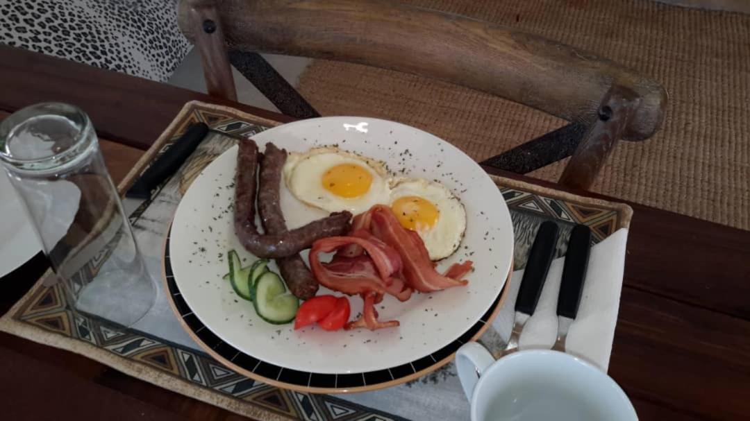 Khan River Lodge Wilhelmstal Экстерьер фото